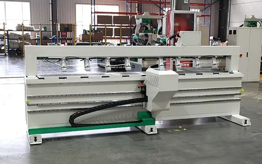 側孔機設備細節02